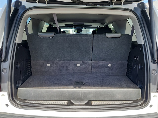2017 Chevrolet Tahoe Premier photo 3