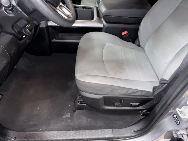 2023 Ram 1500 Classic SLT photo 12