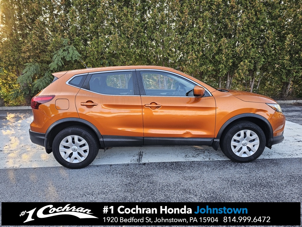 2017 Nissan Rogue Sport S photo 8