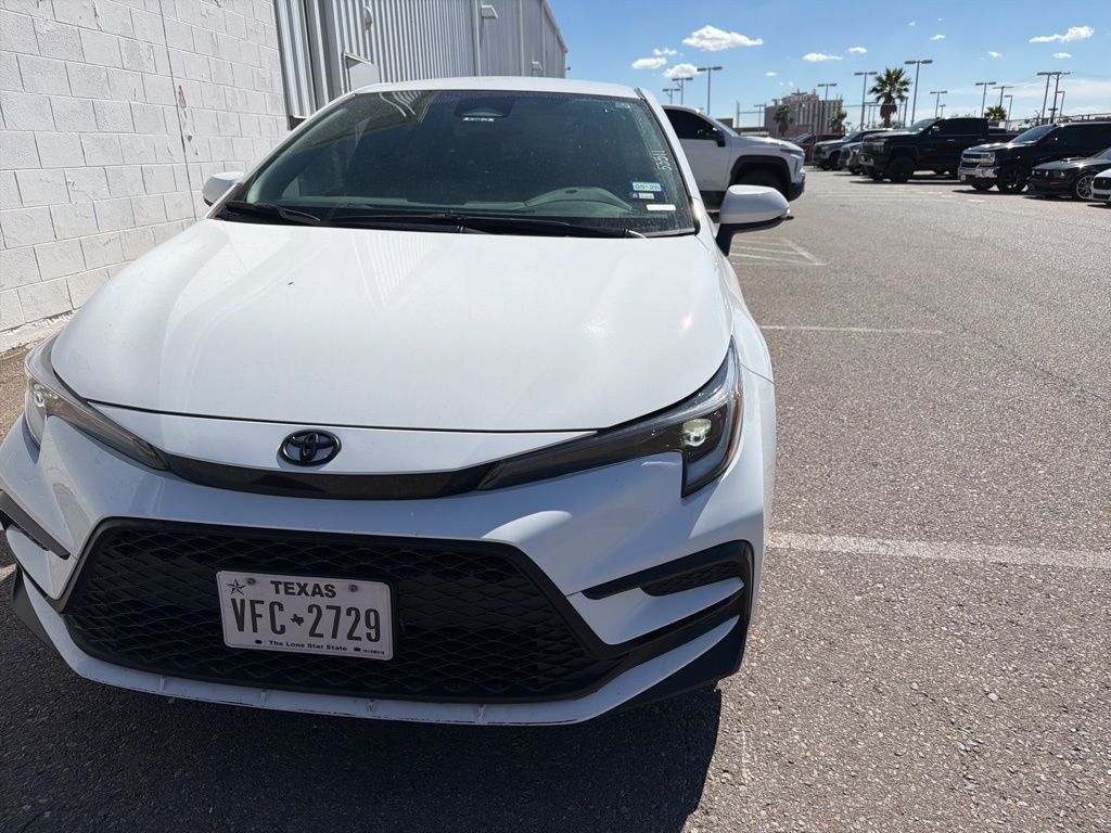 2024 Toyota Corolla SE photo 4
