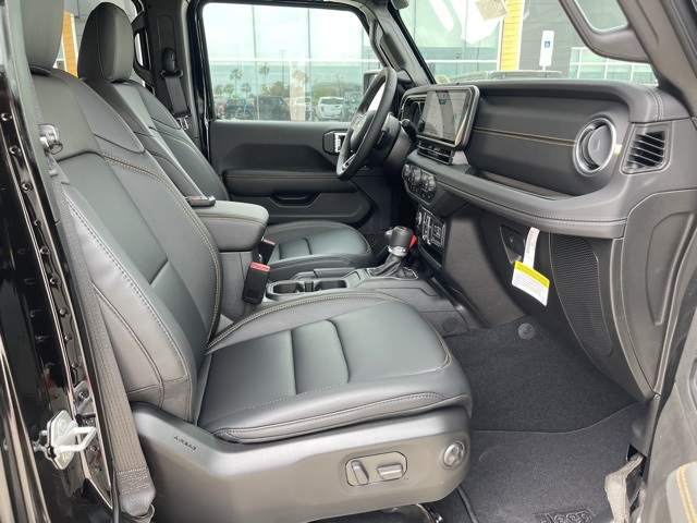 2025 Jeep Gladiator Sport photo 20