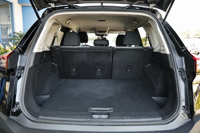 2023 Nissan Rogue SV photo 25