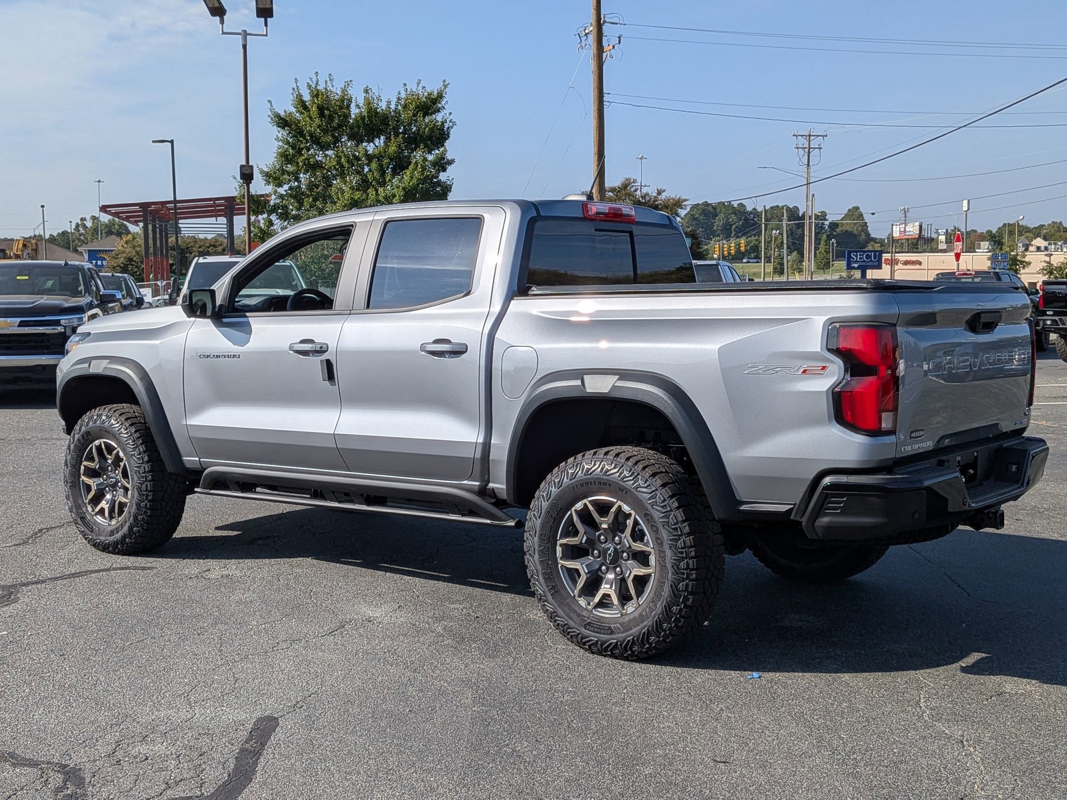 2026 Chevrolet Colorado ZR2 photo 3