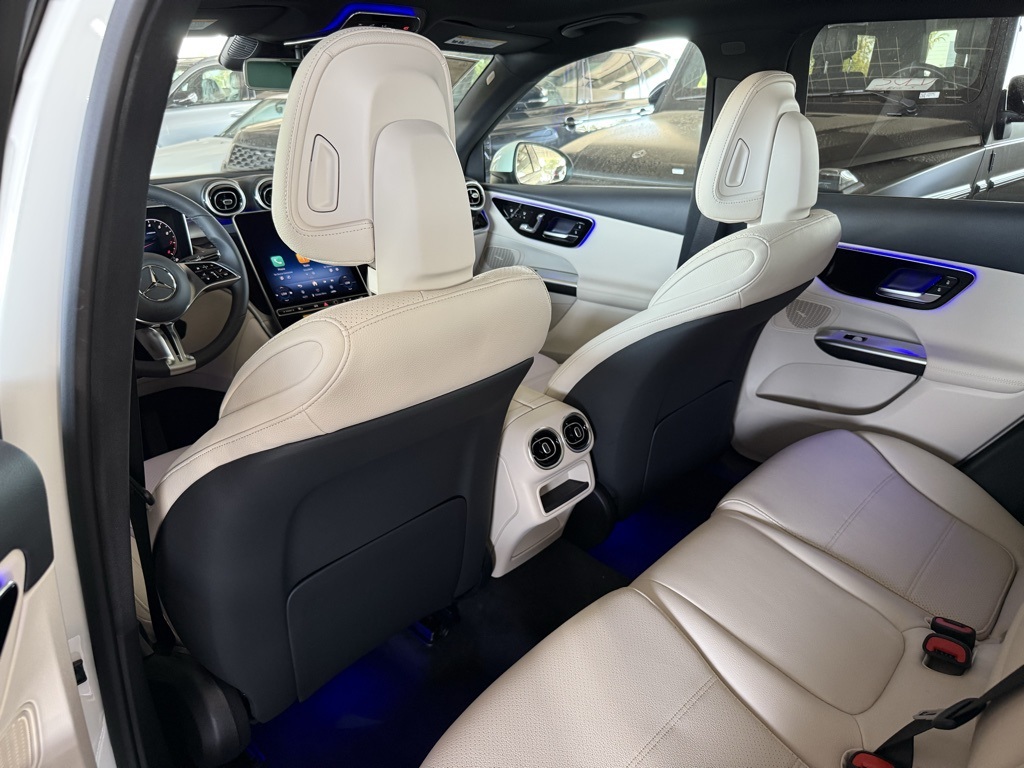 2026 Mercedes Benz GLC 300 photo 19