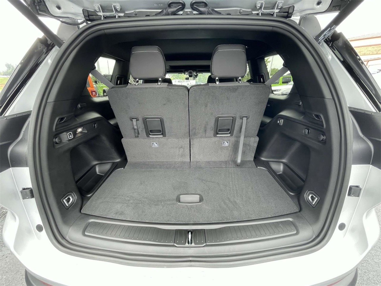 2025 Jeep Grand Cherokee Laredo X photo 25
