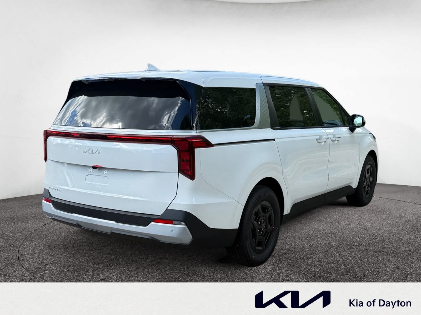 2026 Kia Carnival LX photo 4