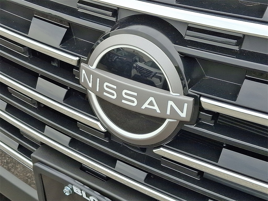 2026 Nissan Rogue SV photo 3