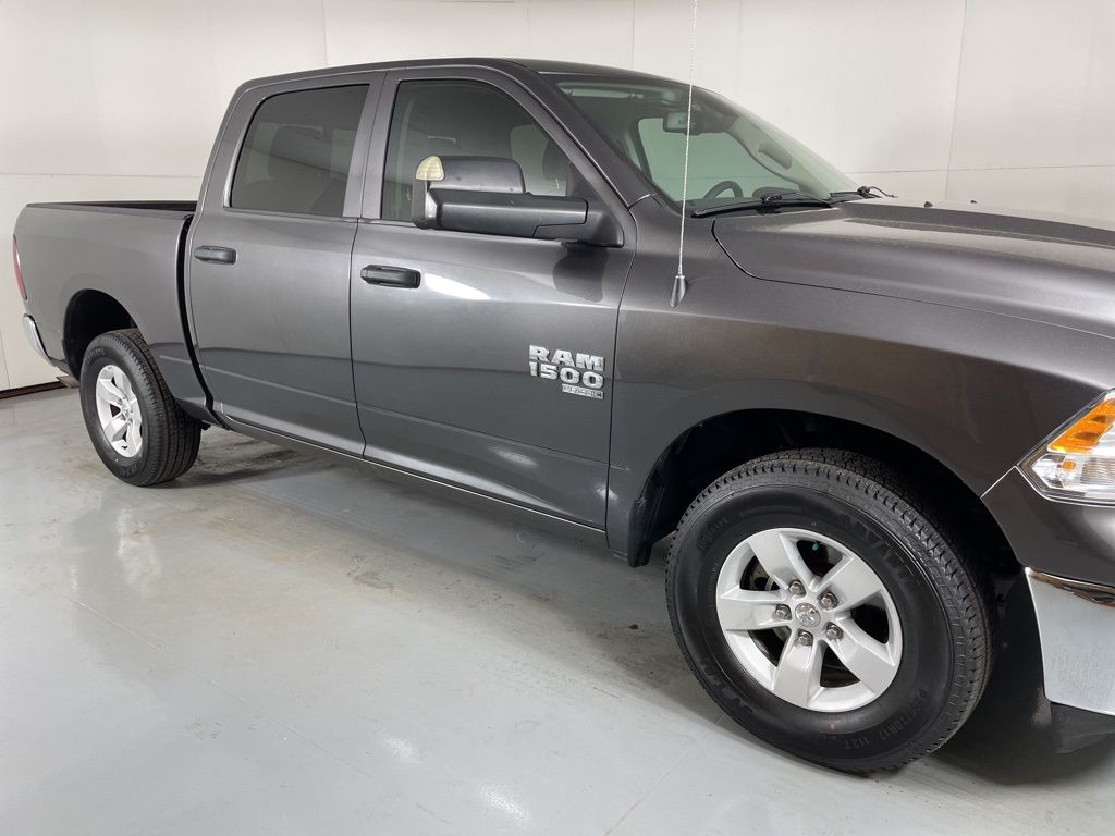 2023 Ram 1500 Classic SLT photo 8