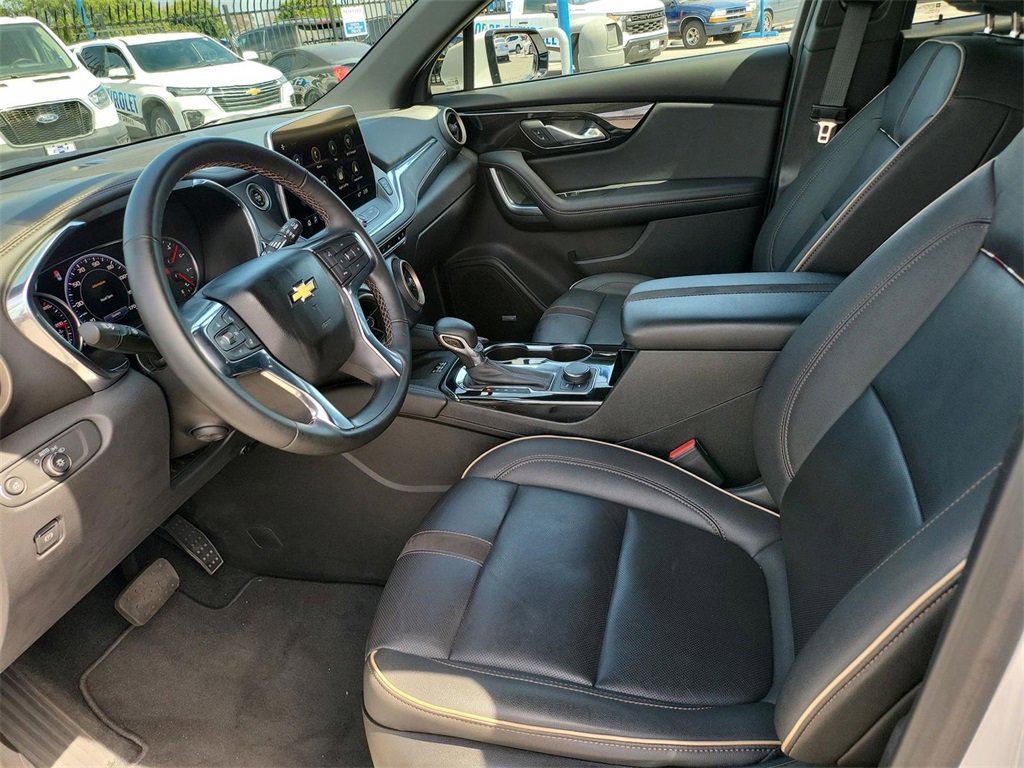 2023 Chevrolet Blazer Premier photo 10