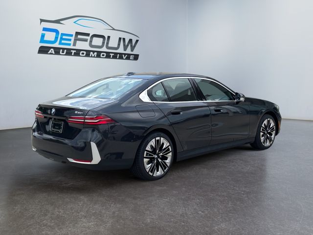 2026 Bmw 530i 530i xDrive photo 3
