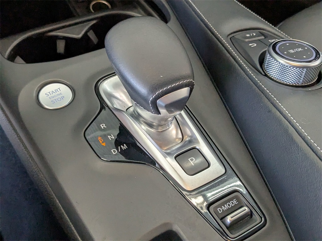 2019 Infiniti QX50 Luxe AWD photo 17