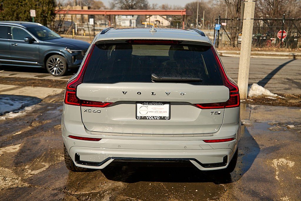2026 VOLVO XC60 - Image 7