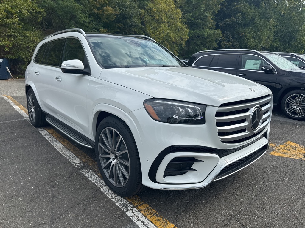2026 Mercedes-Benz GLS Base's photo