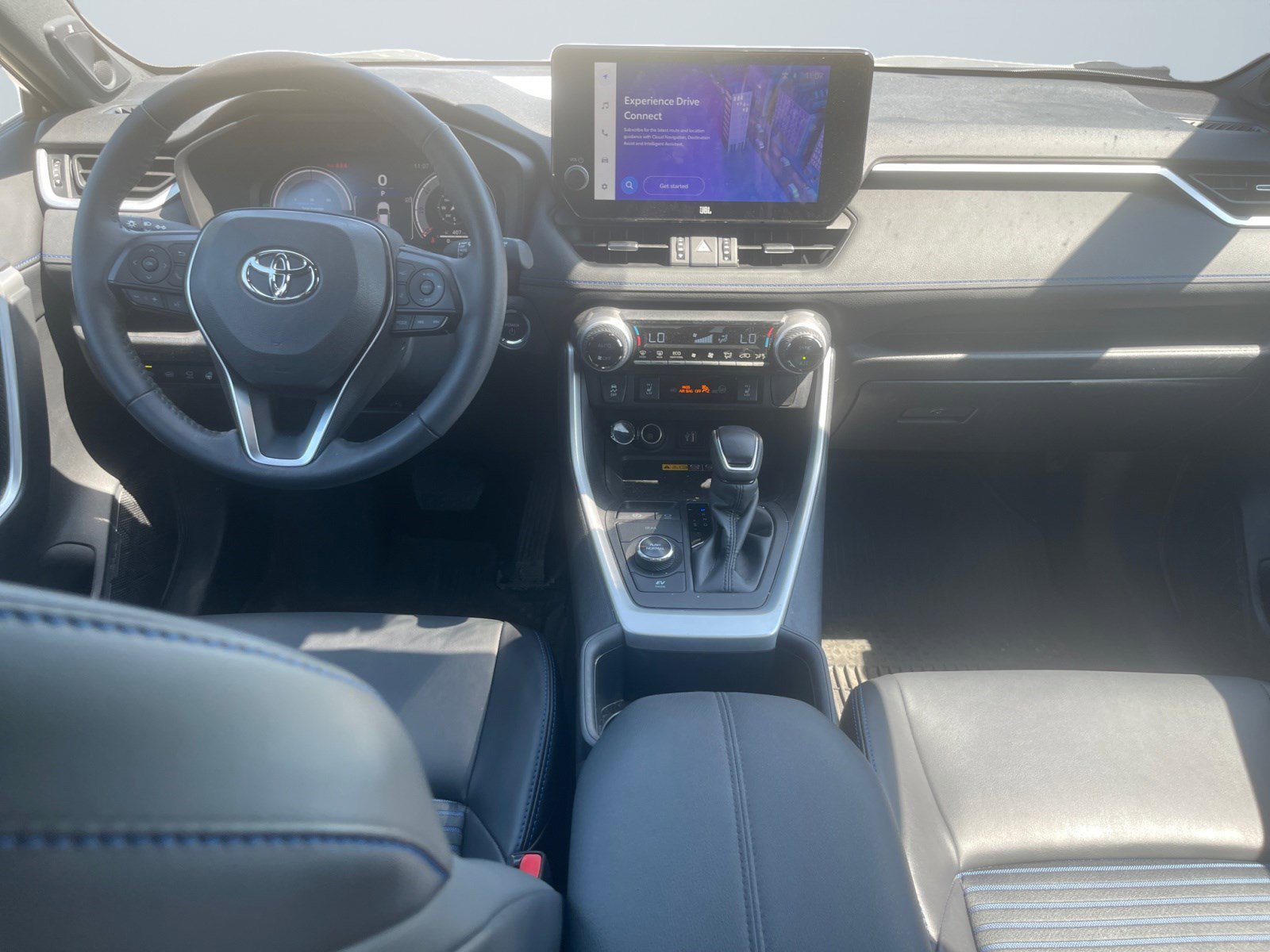 2024 Toyota RAV4 Hybrid XSE photo 10