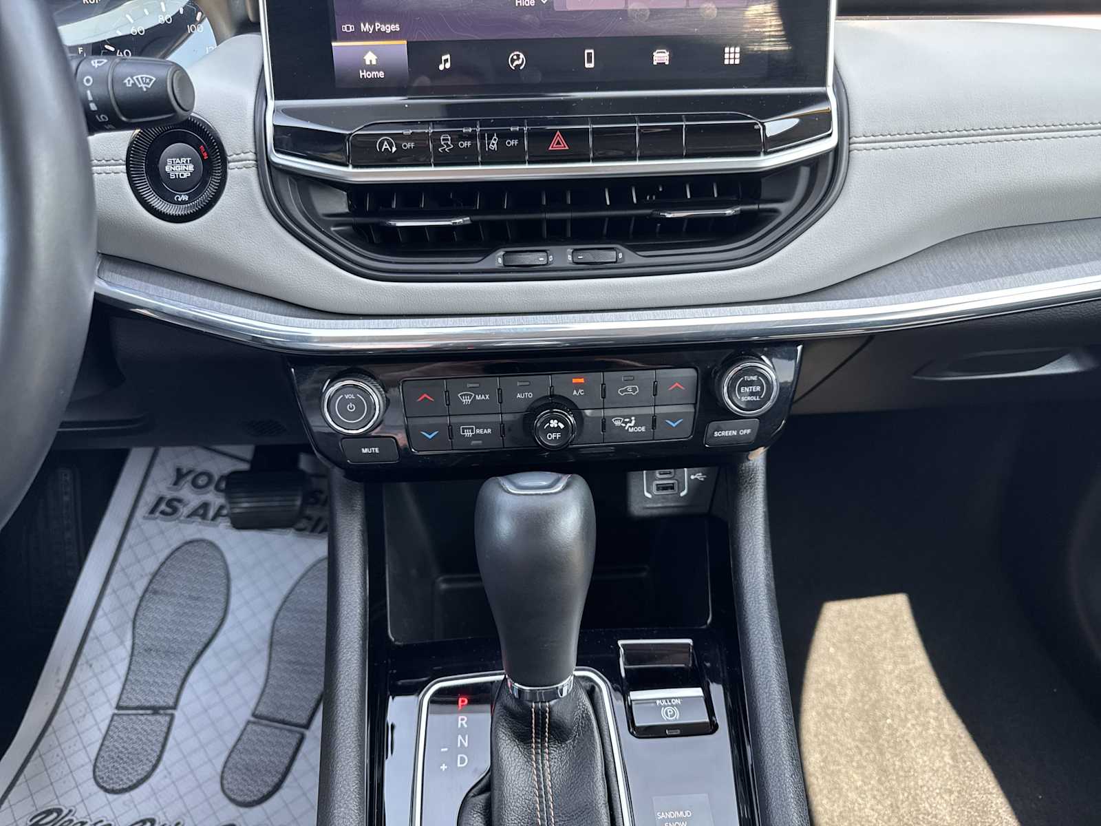 2022 Jeep Compass Limited photo 27