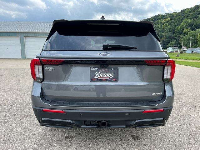2025 Ford Explorer ST-Line photo 5