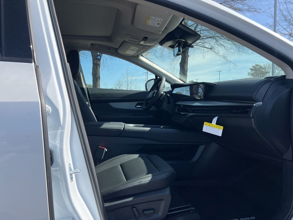 2025 Nissan Murano SL photo 15