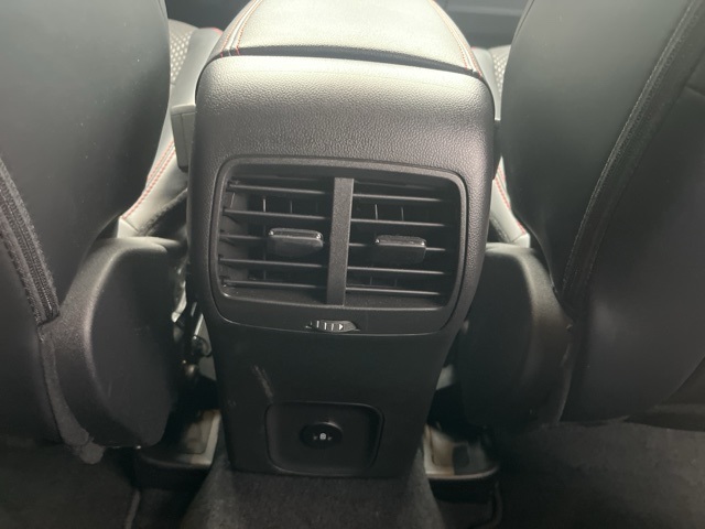 2025 Ford Escape ST-Line photo 4