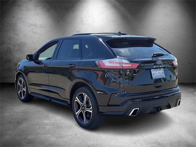 2022 Ford Edge ST photo 3
