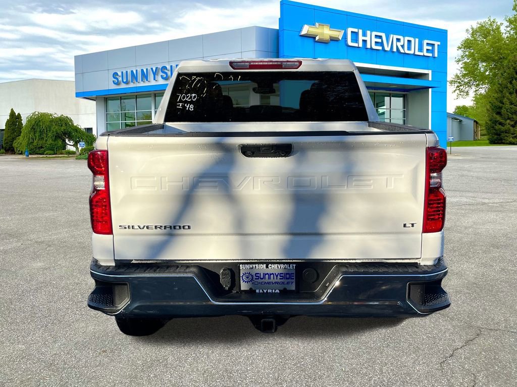 2026 Chevrolet Silverado 1500 LT photo 3