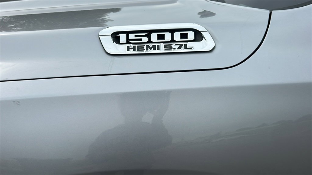 2019 Ram 1500 Tradesman photo 9