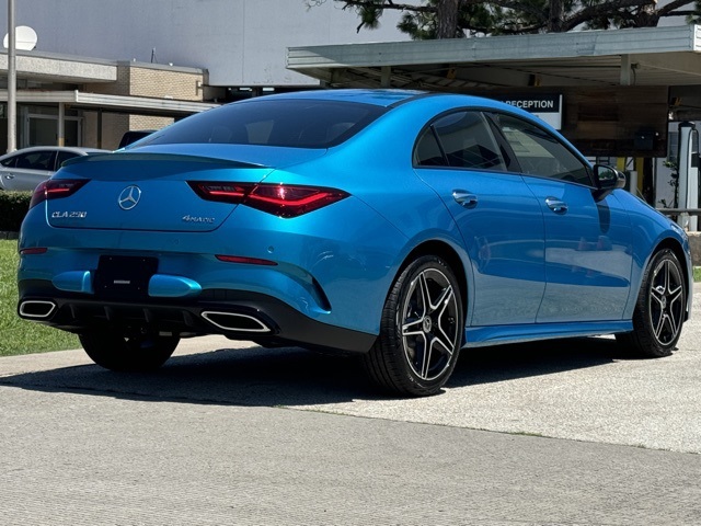 2025 Mercedes Benz CLA 250 4MATIC photo 3