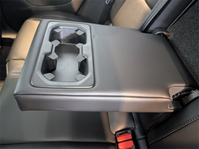 2023 Volvo XC40 Ultimate photo 27