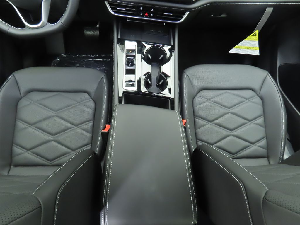 2026 Volkswagen Atlas SE Technology photo 16