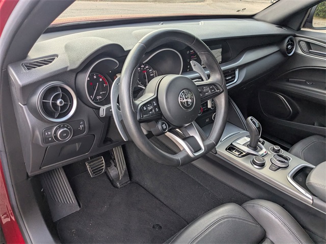 2022 Alfa Romeo Stelvio Ti photo 10