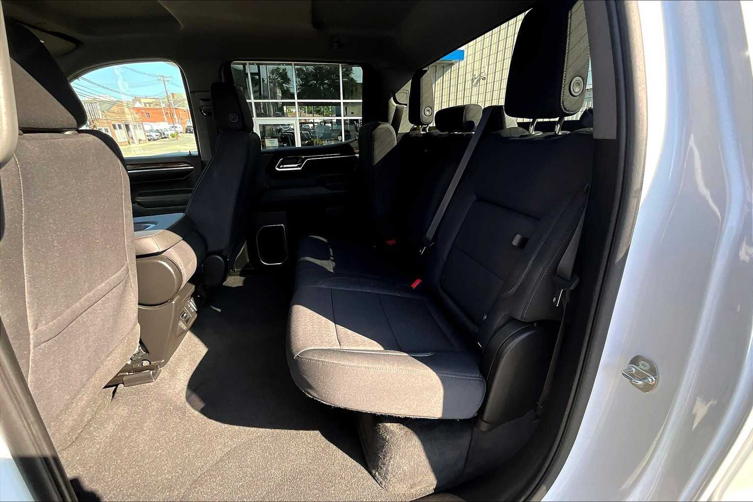 2024 Gmc Sierra 1500 Elevation photo 29