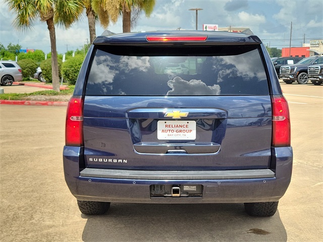 2019 Chevrolet Suburban LT photo 6