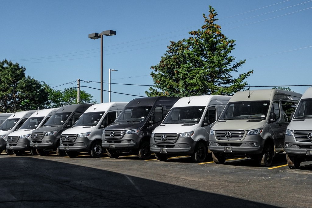 2024 Mercedes Benz Sprinter 3500 photo 42