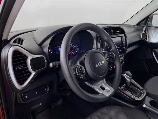 2022 Kia Soul LX photo 10