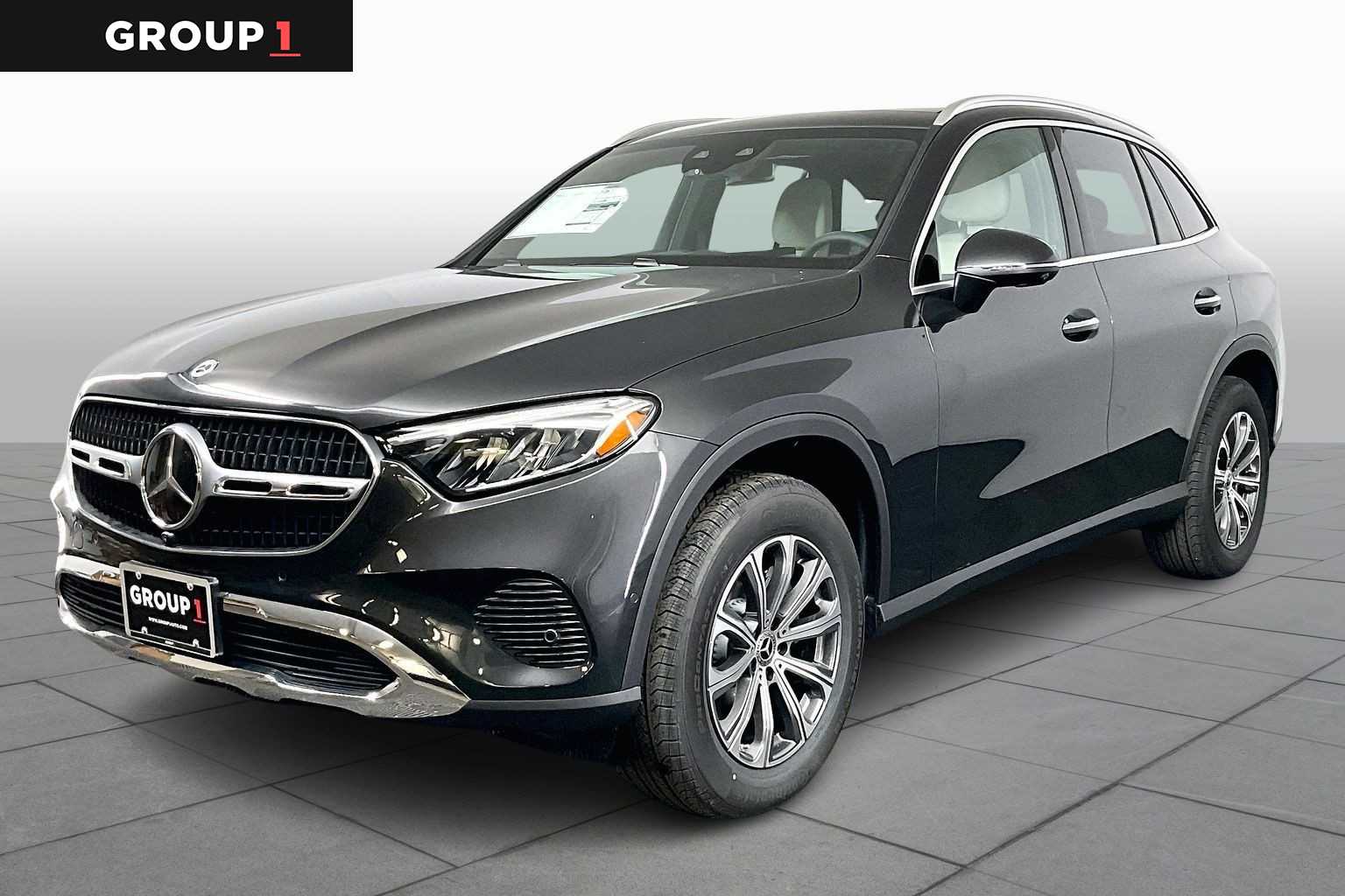 2026 Mercedes-Benz GLC Base's photo