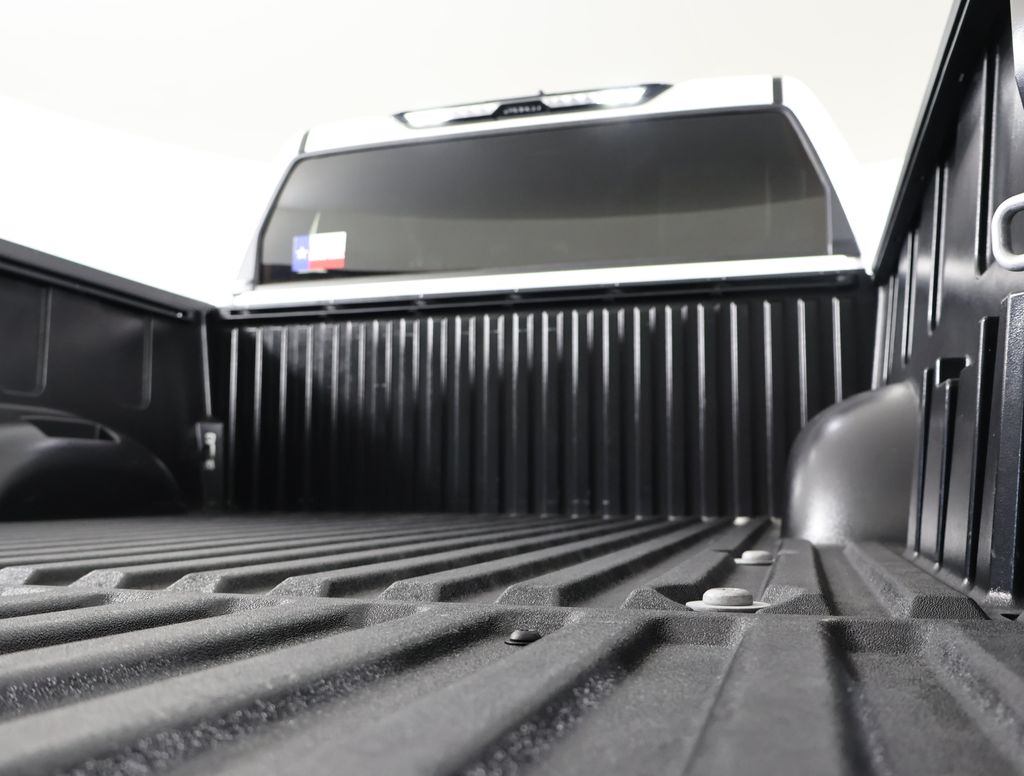 2025 Toyota Tundra SR5 photo 18