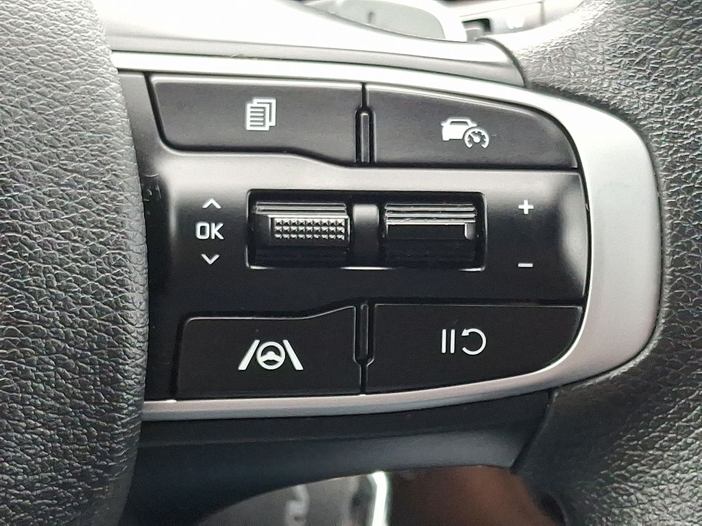 2023 Kia Sportage Hybrid LX photo 19