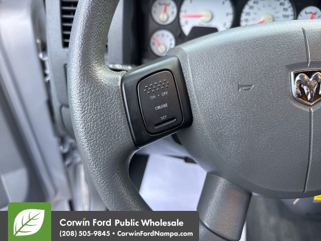 2007 Dodge Ram SLT photo 16