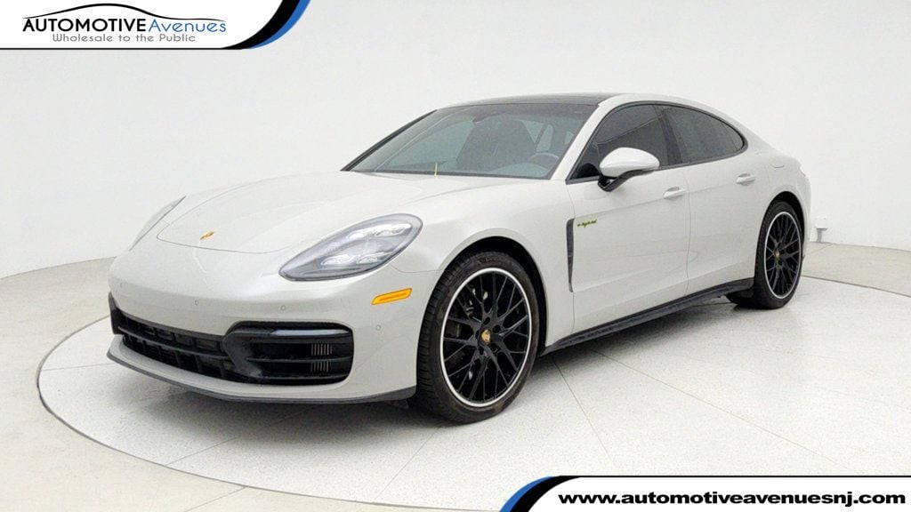 2022 Porsche Panamera Platinum Edition's photo