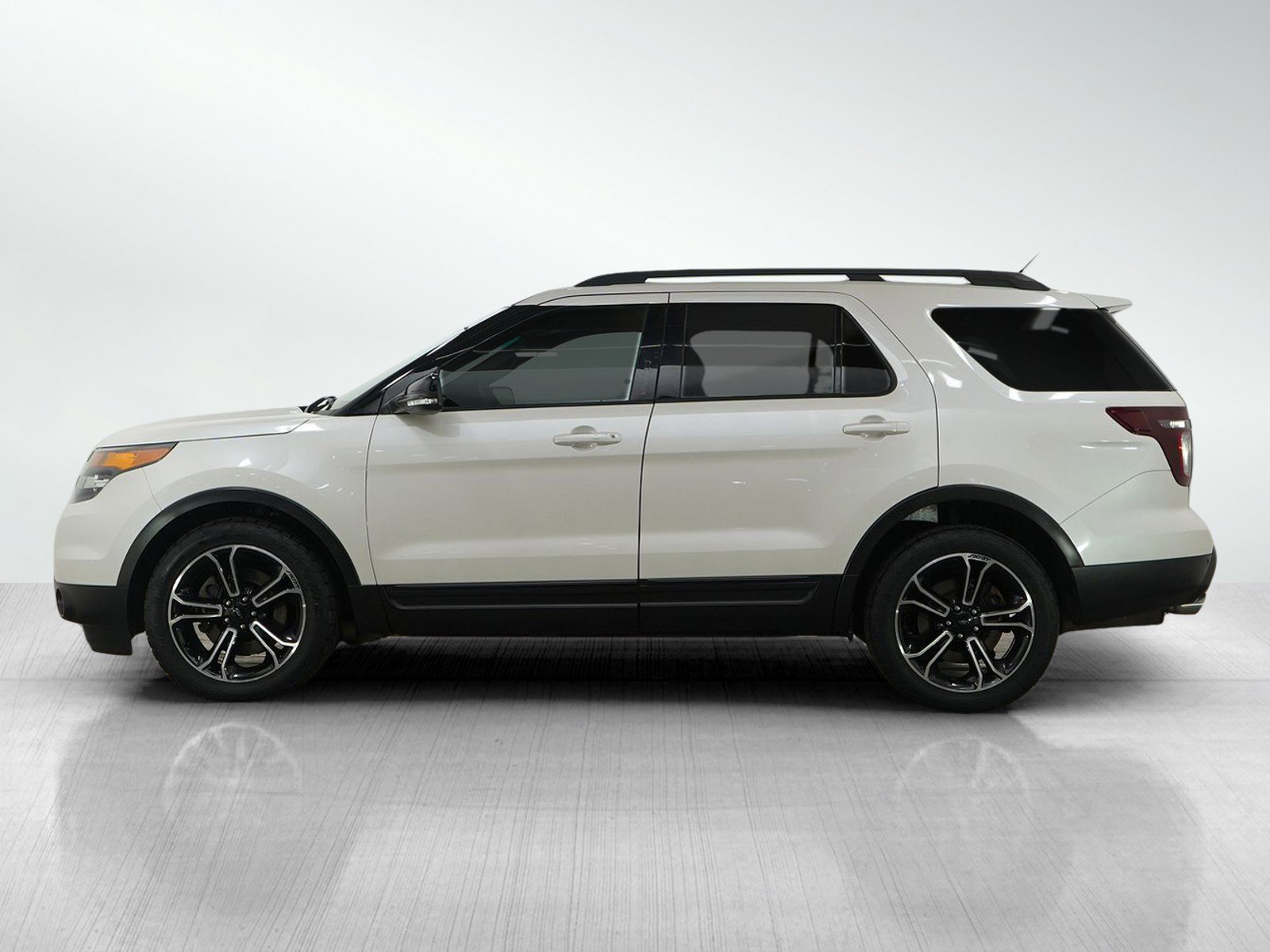 Used 2015 Ford Explorer Sport with VIN 1FM5K8GT6FGB92728 for sale in Minneapolis, Minnesota