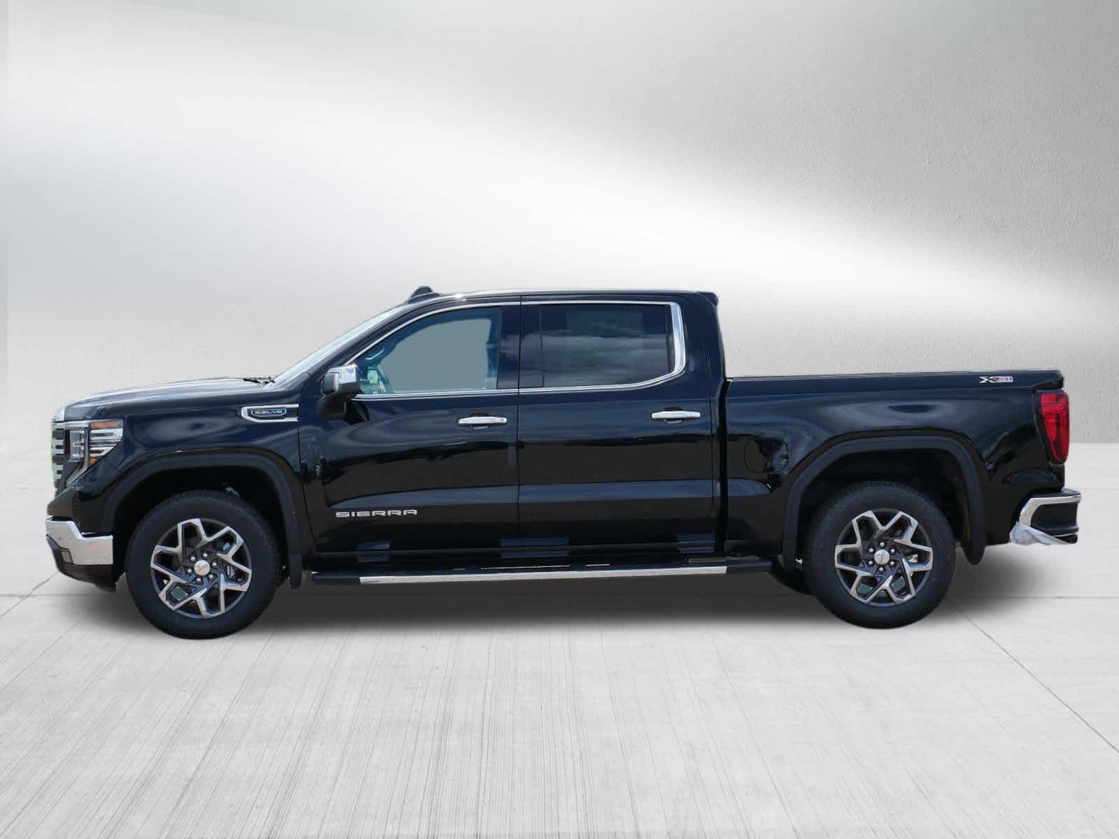 2025 Gmc Sierra SLT photo 2