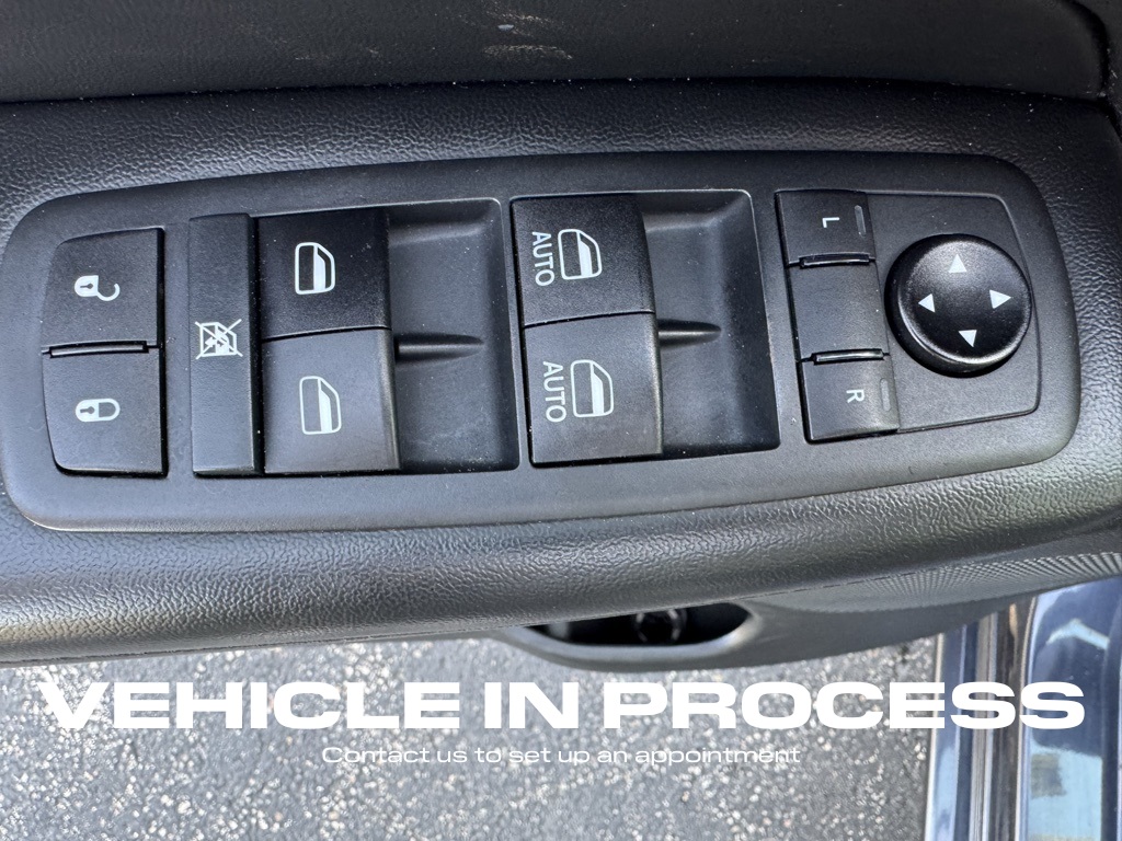 2015 Jeep Grand Cherokee Altitude photo 11