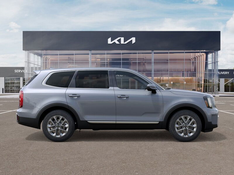 2025 Kia Telluride LX photo 4