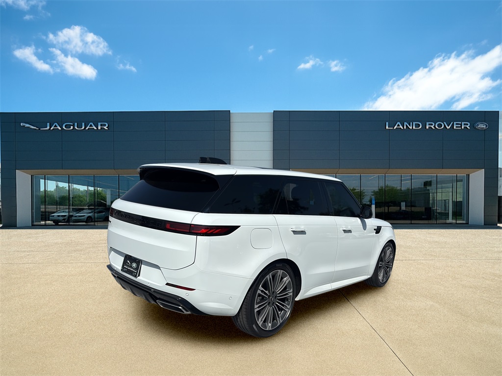 2025 Land Rover Range Rover Sport SE photo 3