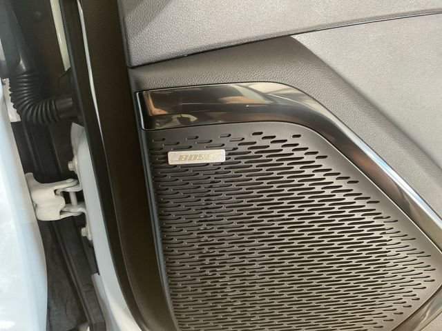 2026 Gmc Acadia AT4 photo 24