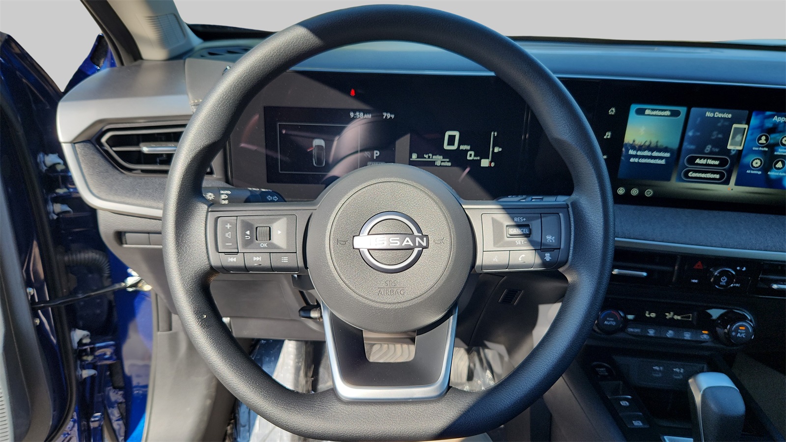 2026 Nissan Kicks SV photo 13