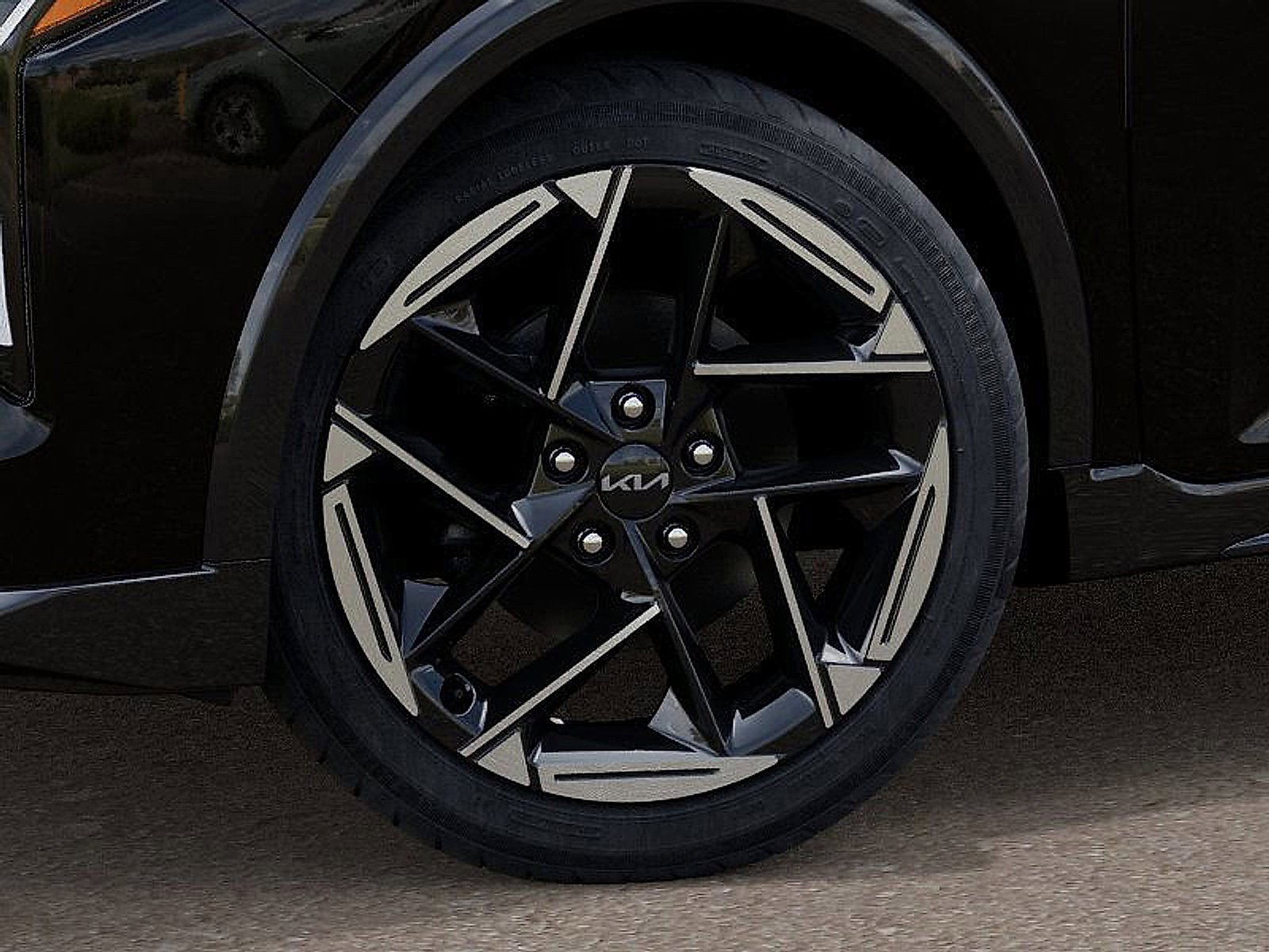 2025 Kia K4 GT-Line photo 8