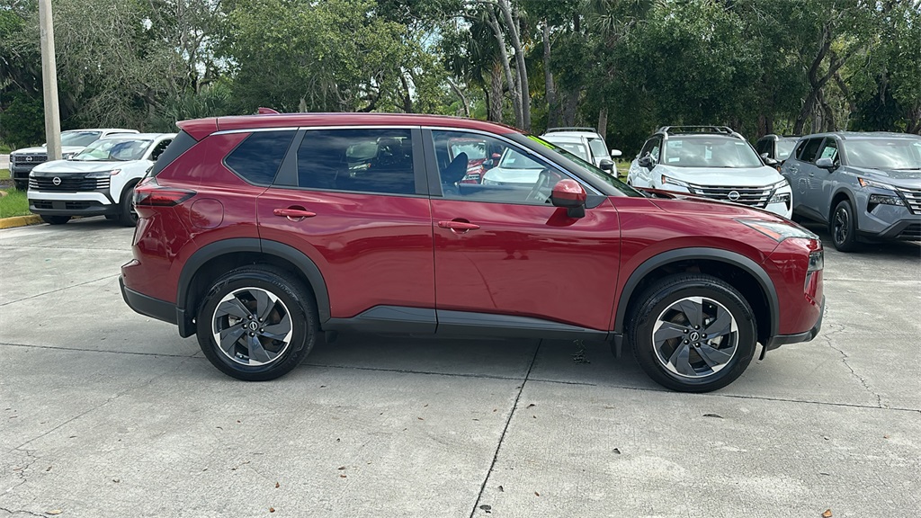 2024 Nissan Rogue SV photo 8