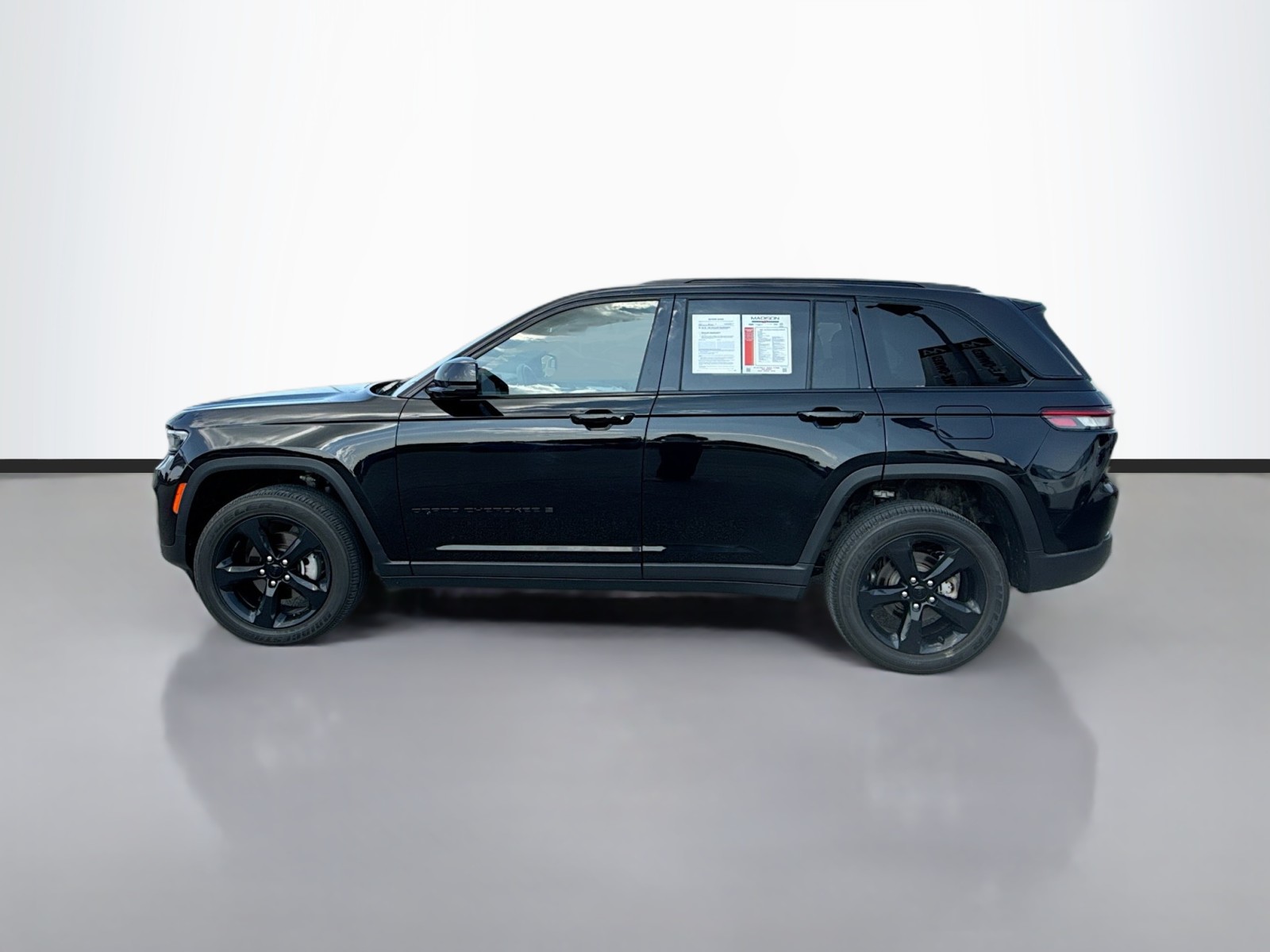 2022 Jeep Grand Cherokee Altitude photo 5