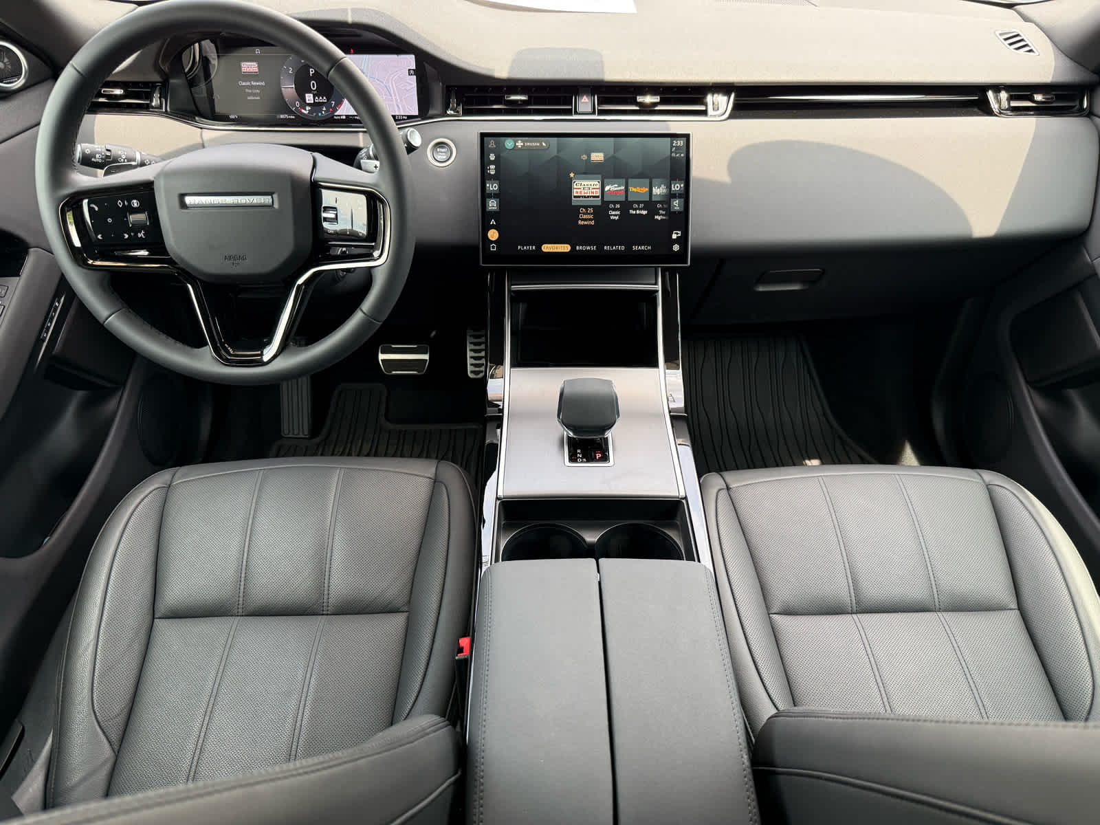 2024 Land Rover Range Rover Evoque Dynamic SE photo 12