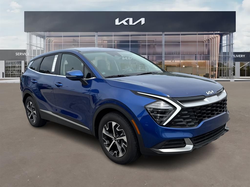 2024 Kia Sportage EX's photo